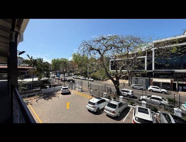 1,114M² BUILDING FOR SALE IN WINDERMERE